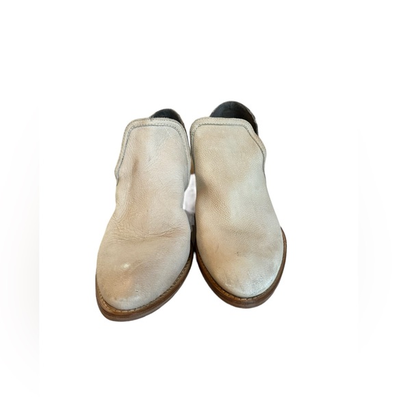 DIBA TRUE
Shy Town Bootie - Picture 5 of 7